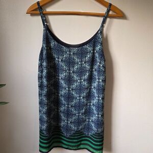 EUC CABI PRINTED TANK TOP SIZE SMALL